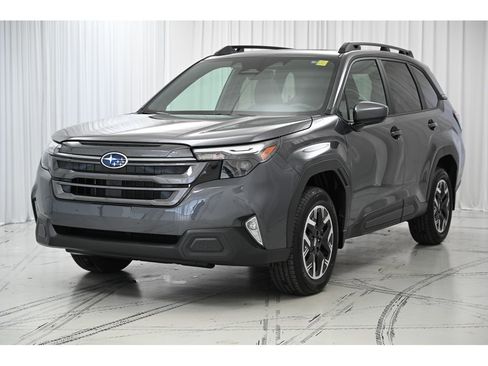 New 2026 Subaru Forester Premium image 4