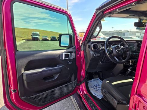 Used 2021 Jeep Wrangler Unlimited Sport image 11