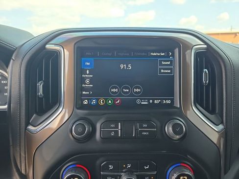 Used 2022 Chevrolet Silverado 3500 High Country w/ Technology Package image 19