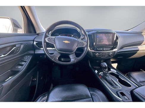 Used 2021 Chevrolet Traverse Premier w/ Redline Edition AWD/4WD image 8
