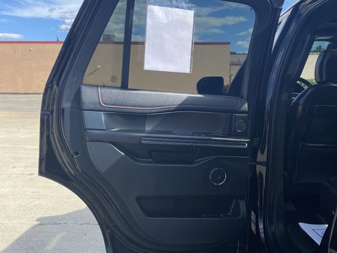 Used 2020 Ford Expedition Limited w/ Equipment Group 303A image 21