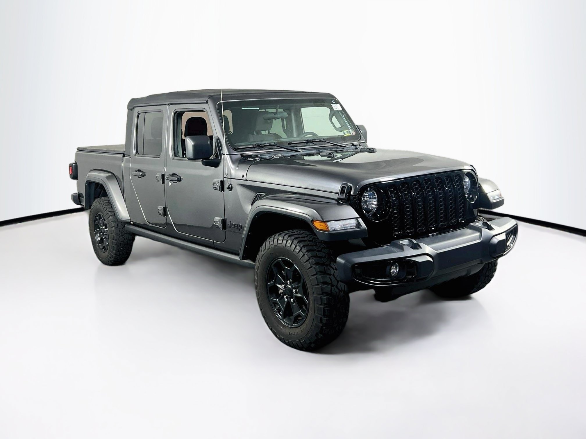 Used 2023 Jeep Gladiator Sport AWD/4WD image 3