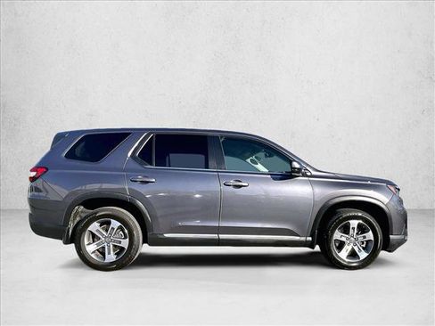 Used 2024 Honda Pilot EX-L image 5