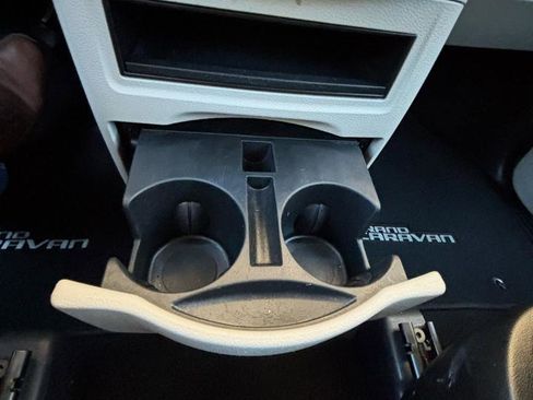 Used 2016 Dodge Grand Caravan American Value Package w/ UConnect Hands-Free Group FWD image 28