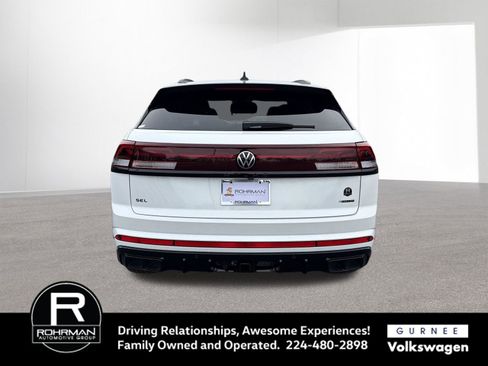 New 2026 Volkswagen Atlas Cross Sport SEL R-Line AWD/4WD image 8