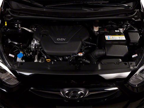 Used 2013 Hyundai Accent GLS FWD image 17