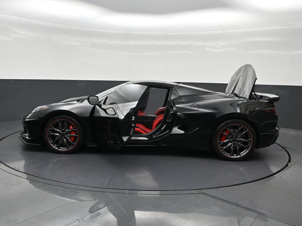Used 2026 Chevrolet Corvette Stingray Premium Conv w/ Z51 Performance Package RWD image 33