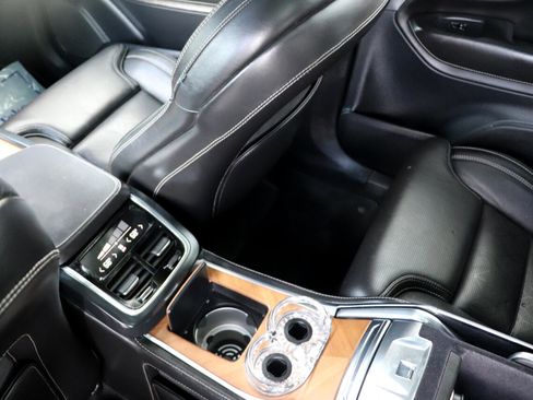 Used 2017 Volvo XC90 T8 Excellence image 24