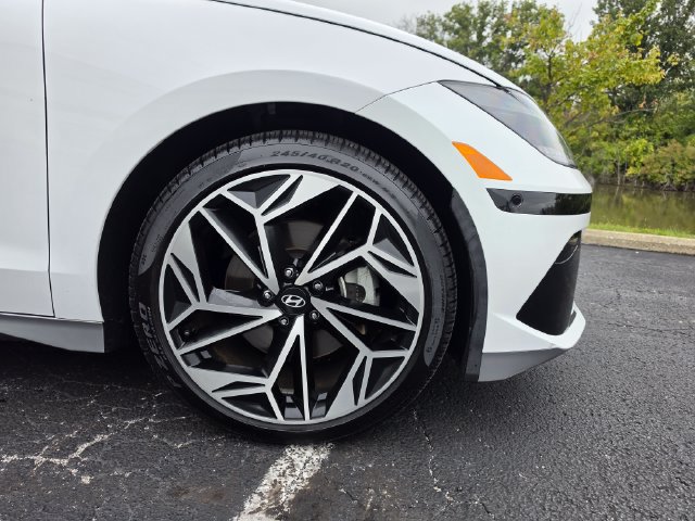 Used 2023 Hyundai Ioniq 6 Limited AWD/4WD image 5