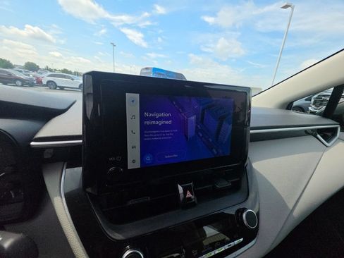 Used 2023 Toyota Corolla LE FWD image 18