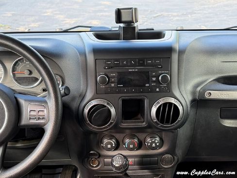 Used 2011 Jeep Wrangler Unlimited Sport AWD/4WD image 18