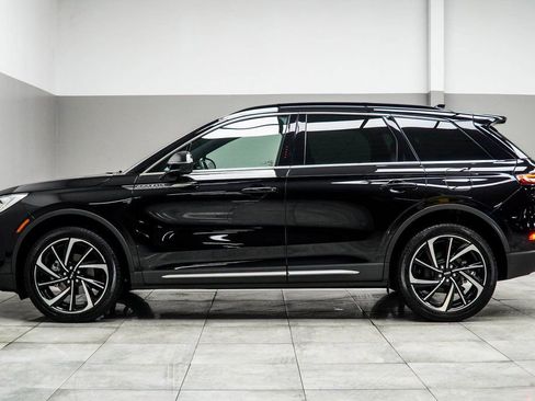 Used 2025 Lincoln Corsair Reserve w/ Equipment Group 202A image 10