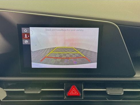 Certified 2023 Kia Niro LX image 13