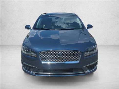 Used 2019 Lincoln MKZ Reserve w/ Luxury Package FWD image 2