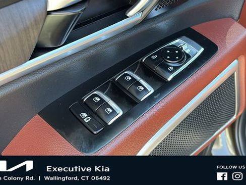 Used 2023 Kia Telluride EX AWD/4WD image 10