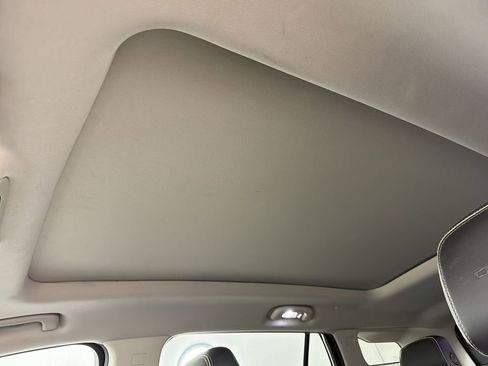 Used 2018 GMC Terrain Denali w/ Advanced Safety Package image 34