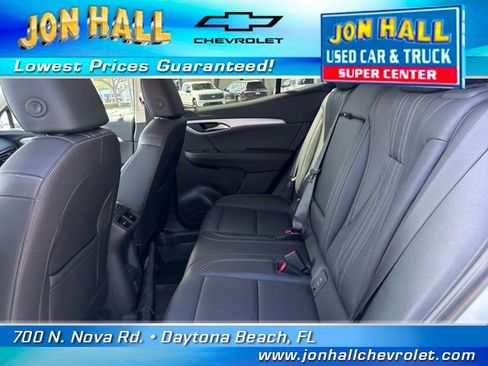 Used 2025 Buick Envision Avenir image 23