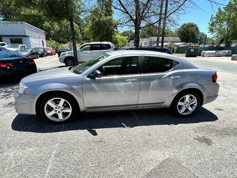 Used 2013 Dodge Avenger SE FWD image 13