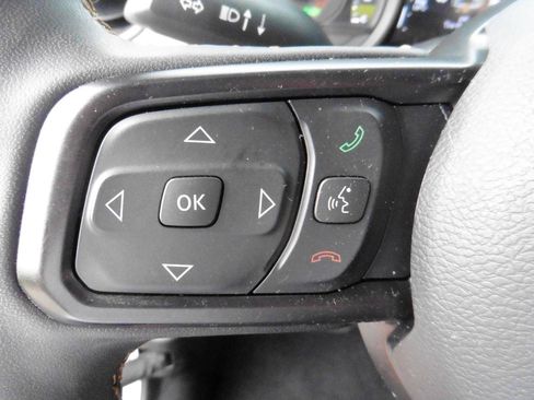 Used 2024 Jeep Wrangler Unlimited AWD/4WD image 7