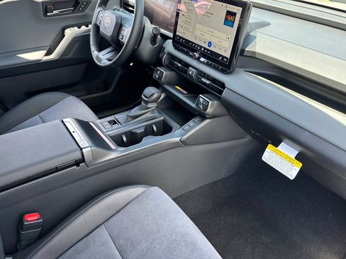 New 2026 Toyota RAV4 XSE AWD/4WD image 18