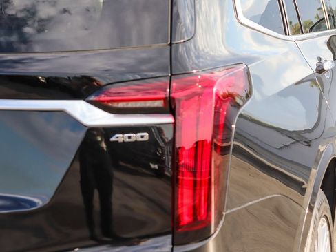 Used 2023 Cadillac XT6 Premium Luxury FWD image 10