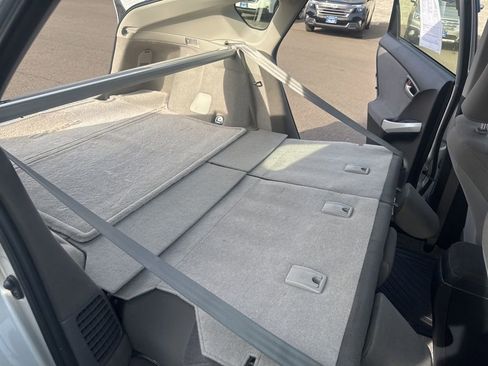 Used 2015 Toyota Prius Plug-In Hybrid image 18