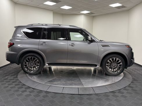 Used 2022 Nissan Armada Platinum w/ Captain's Chairs Package RWD image 8