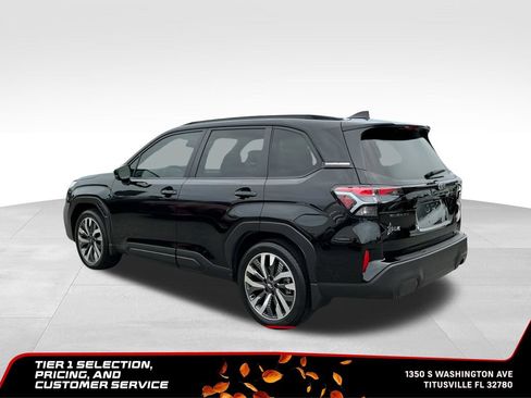 Used 2025 Subaru Forester Touring w/ Popular Package - Touring AWD/4WD image 3