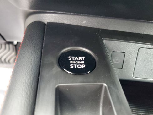 New 2026 Nissan Kicks SR image 32