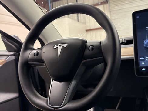 Used 2023 Tesla Model 3 Long Range image 10