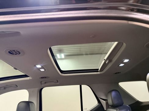 Used 2021 Chevrolet Traverse RS image 10