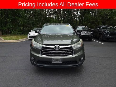 Used 2016 Toyota Highlander XLE AWD/4WD image 22