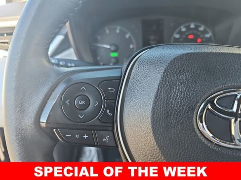 Used 2024 Toyota Corolla SE w/ Convenience Package image 16