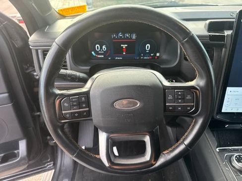 Used 2023 Ford Expedition Platinum AWD/4WD image 16