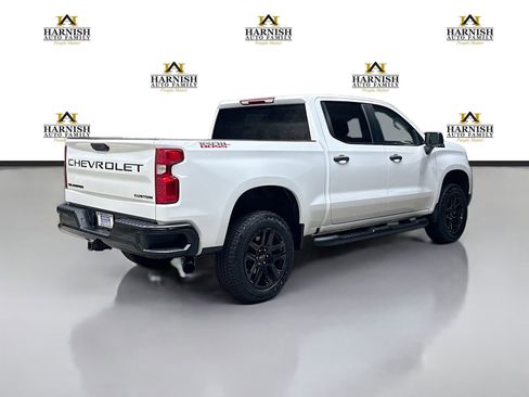 Used 2025 Chevrolet Silverado 1500 Custom Trail Boss w/ Turbomax Blackout Package image 5