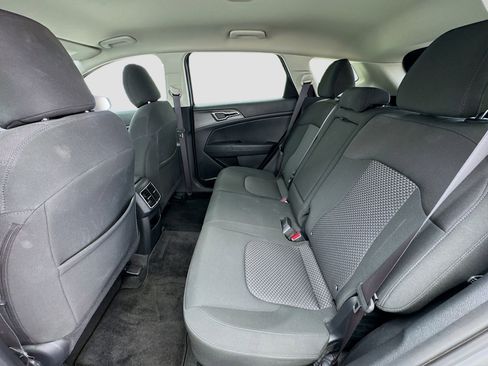 Used 2023 Kia Sportage LX AWD/4WD image 15