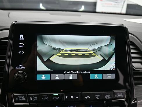 Used 2023 Honda Odyssey Elite image 25