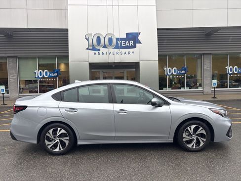 Used 2025 Subaru Legacy Premium AWD/4WD image 2