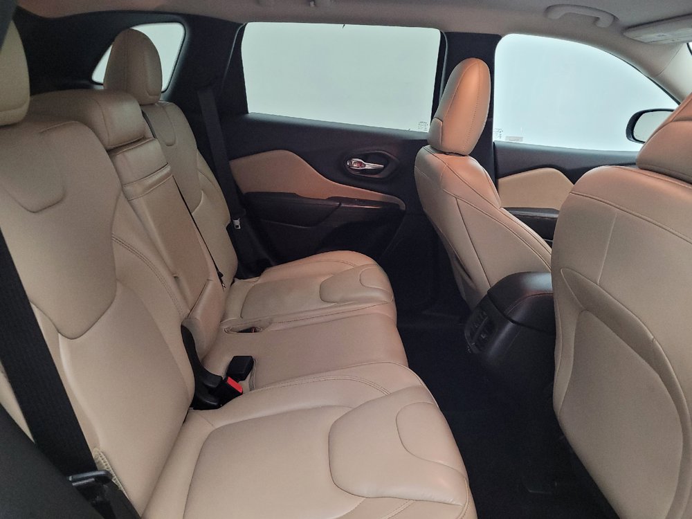 Used 2017 Jeep Cherokee Limited AWD/4WD image 19