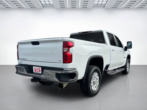 Used 2024 Chevrolet Silverado 2500 LT AWD/4WD image 4
