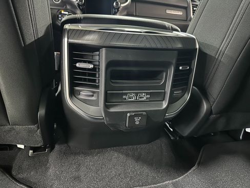 New 2026 RAM 1500 4x4 Crew Cab image 42
