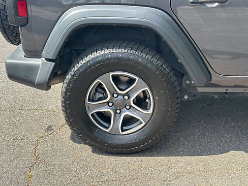 Used 2019 Jeep Wrangler Unlimited Sport S AWD/4WD image 21