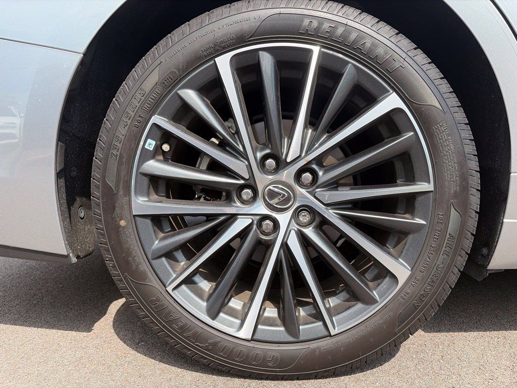 Used 2022 Lexus ES 350 w/ Premium Package FWD image 23