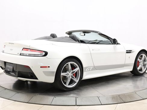 Used 2016 Aston Martin V8 Vantage GT RWD image 51