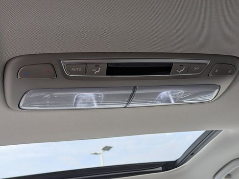 Used 2022 Kia Telluride S image 29