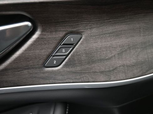 New 2025 Jeep Grand Cherokee Limited image 21