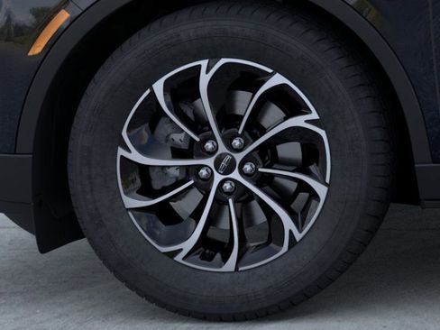 New 2026 Lincoln Nautilus Premier AWD/4WD image 19