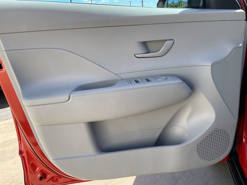 Used 2024 Hyundai Kona SEL FWD image 17