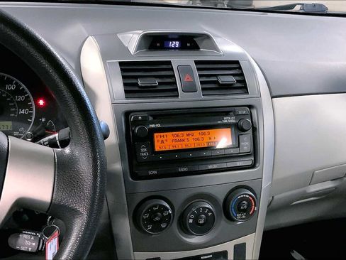 Used 2012 Toyota Corolla LE image 6