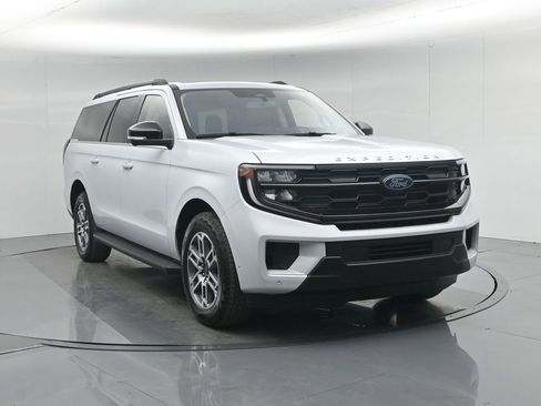 Used 2025 Ford Expedition Max Active image 61